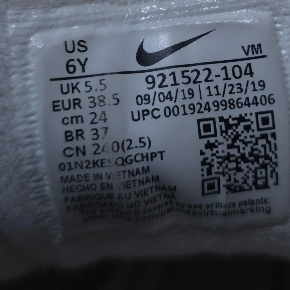 Nike Air Max 97 Triple White GS Sneakers 921522-104 Mens 6Y Womens 7.5